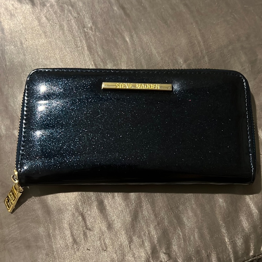 Steven madden wallet
